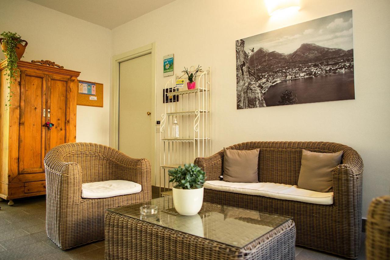 Agriturismo Casa Di Campagna Riva del Garda Exteriör bild